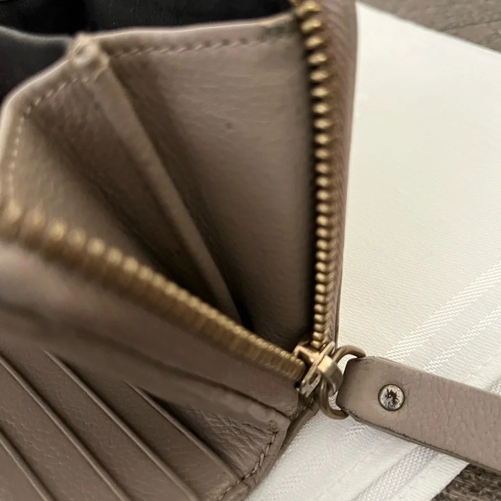 SEE by Chloe Wallet - Picture 8 of 11